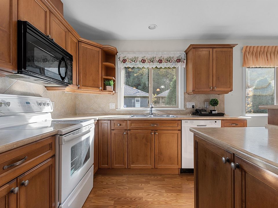 1st image of 46000 Thomas Rd #194