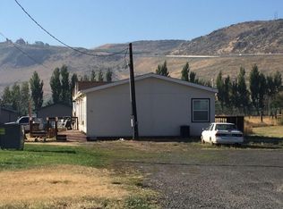 100 Rosenkranz Rd, Tieton, WA 98947