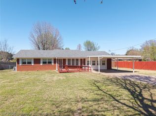 1302 Rena Rd, Van Buren, AR 72956