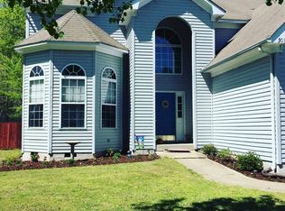 301 Harrod Ln, Yorktown, VA 23692