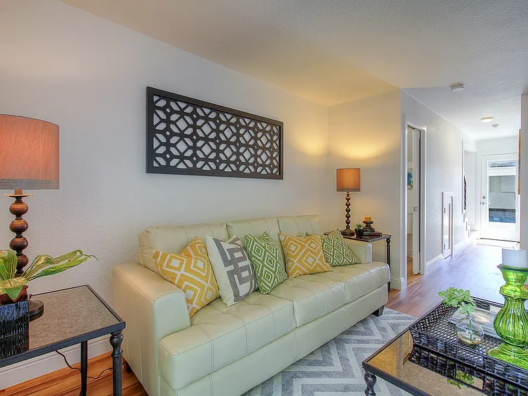 4050 Hoen Ave — Photo 14