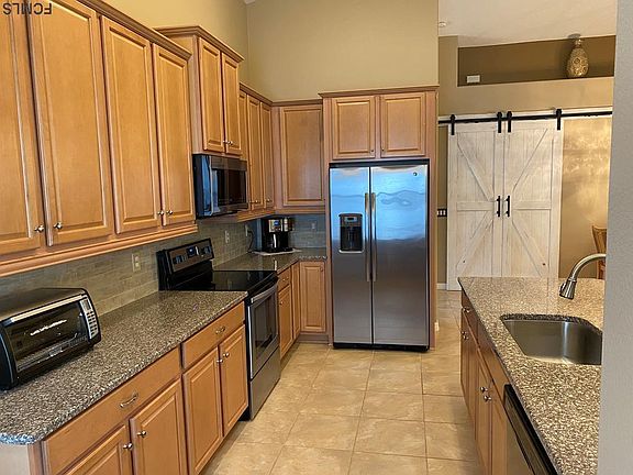 4th image of 149 Park Place Cir