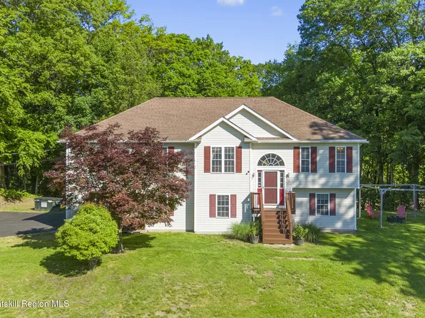 42 Bell Drive, Highland, NY 12528