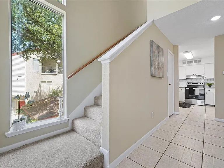 10855 Meadowglen Ln #1131 — Photo 6