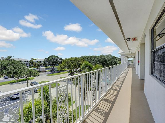 2nd image of 6097 Balboa Circle #406