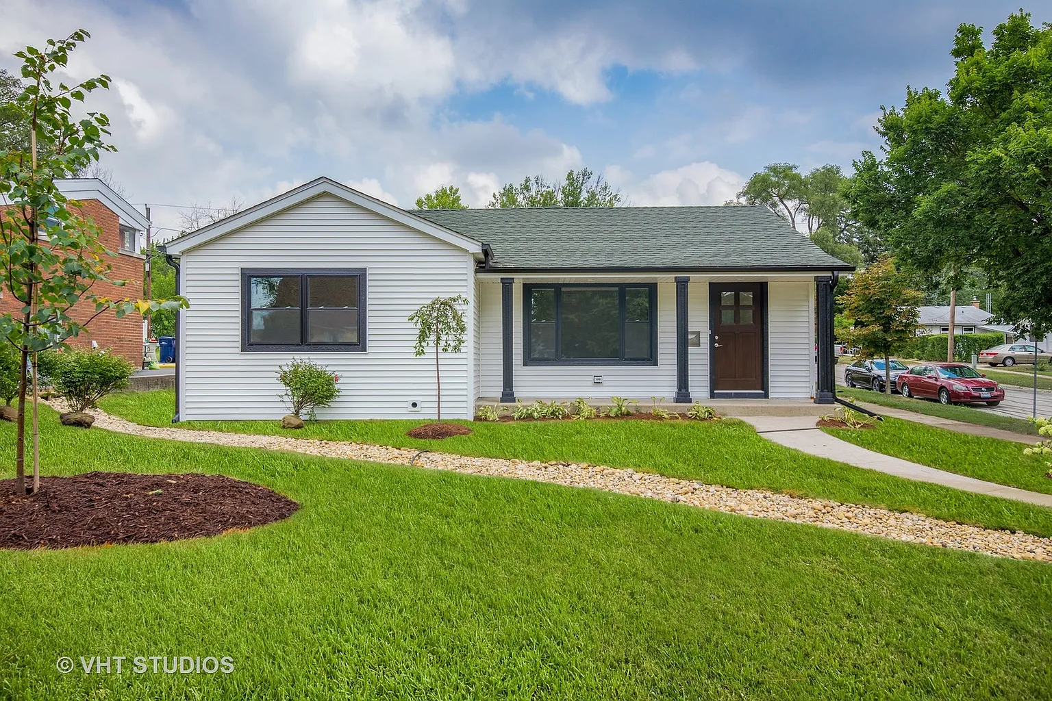 304 W Graham Ave photo 1