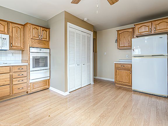 4th image of 8821 S 51st Ave