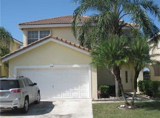 4101 W Silverado Cir, Hollywood, FL 33024