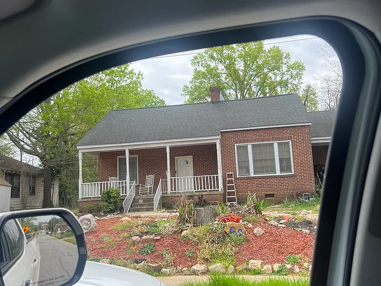 220 Taggart Ave #B — Photo 1