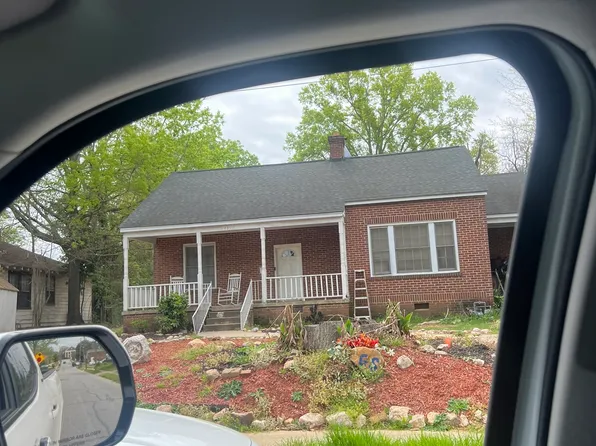 220 Taggart Ave #B, Greenwood, SC 29646