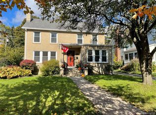 531 Oakland Ave, Birmingham, MI 48009