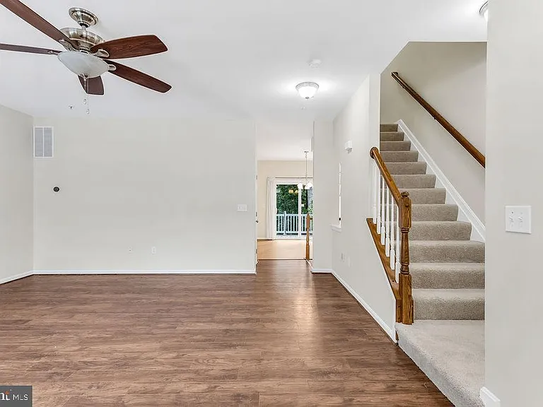 3657 Bedford Dr — Photo 6