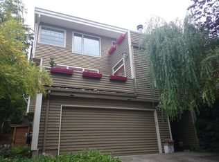 1718 32nd Ave, Seattle, WA 98122