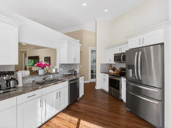 9168 Bay Point Cir, West Palm Beach, FL 33411