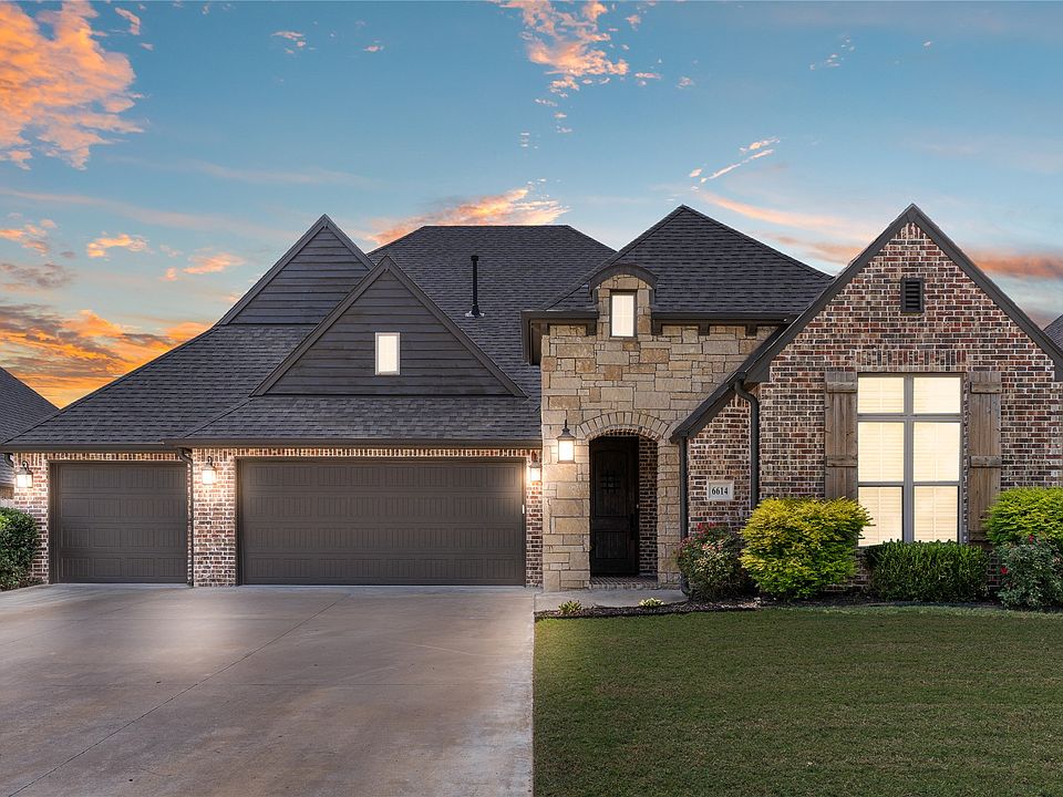 1st image of 6614 S Willow Pl