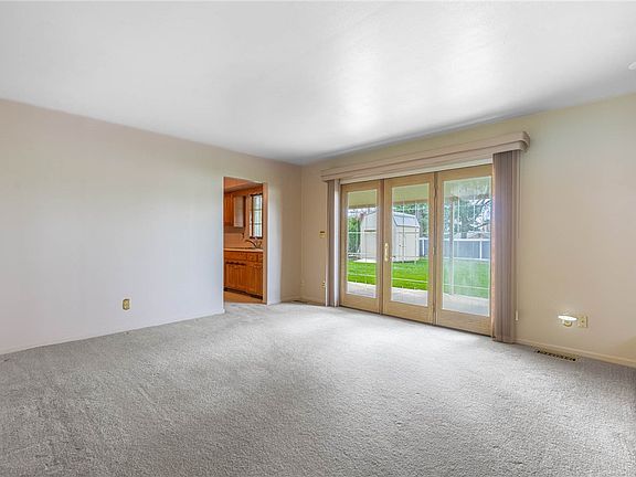 4th image of 538 W Alex Bell Rd