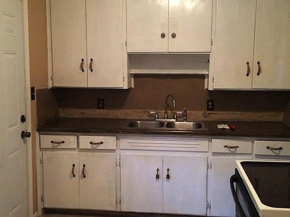 2nd image of 3606 Little John Dr