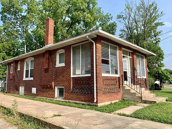 2nd image of 1500 N Wheeling Ave
