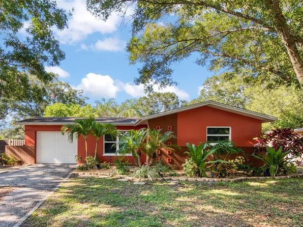 2971 Webley Dr, Largo, FL 33771