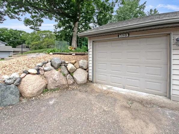 1623 N Brenner Pass, Minneapolis, MN 55432