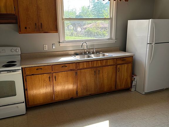 5th image of 2113 Norris Rd NW