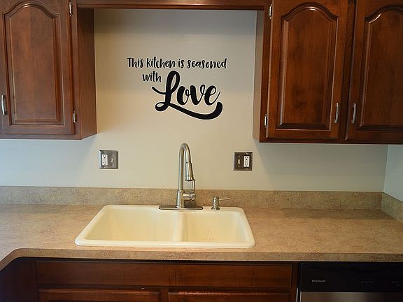 5th image of 877 Kilkenny Dr APT C