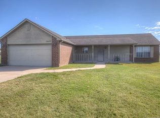 11657 Valley Ave, Collinsville, OK 74021