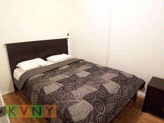 Rented by KVNY Soho | media 78