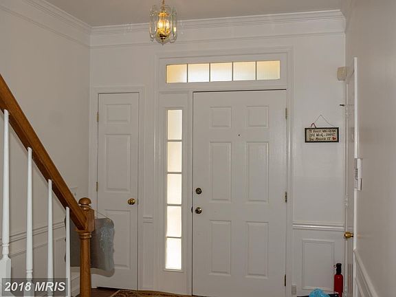 Front Entry Way