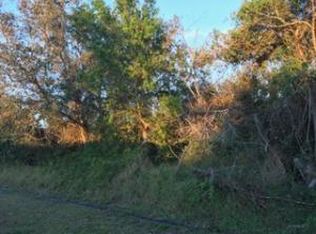 1517 SE Crowberry Dr, Pt Saint Lucie, FL 34953