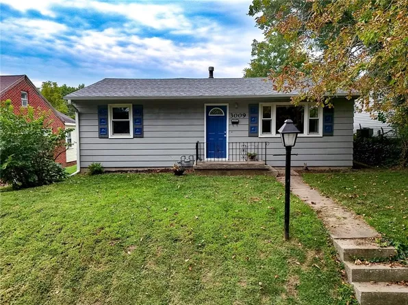 3009 Locust St, Saint Joseph, MO 64501
