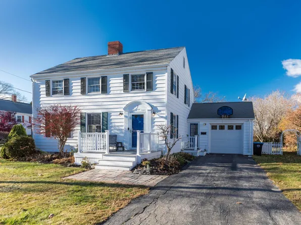 7 Ivy Place, Falmouth, ME 04105