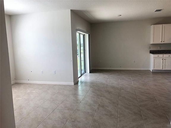 4th image of 1699 Bay Breeze Dr
