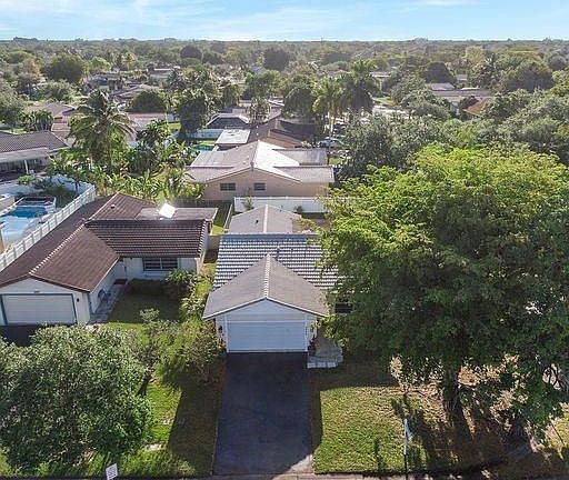 3rd image of 2423 NW 123rd Ave