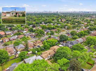 40 Benway Dr, Toronto, ON M9W 1Z3