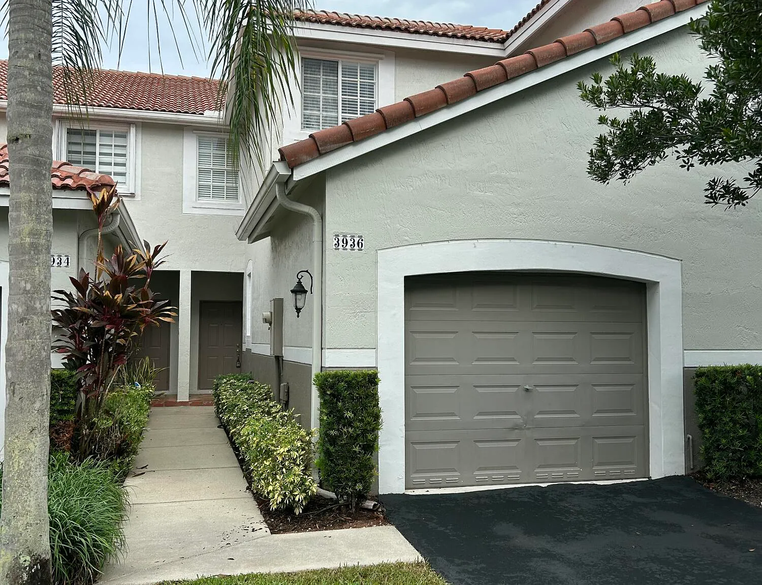3 bed, 2.5 bath, 1443 sqft, $3,450 — Photo 1