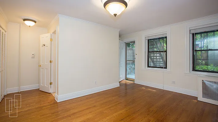 Rented by Garfield Realty  | media 33