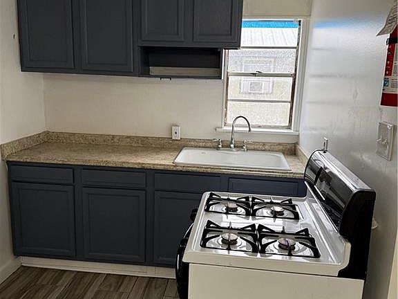 5th image of 321-325 S Bengal Rd