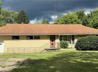 1414 Niles Cortland Rd, Niles, OH 44446