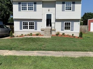 12314 Kingsley Dr, Louisville, KY 40229