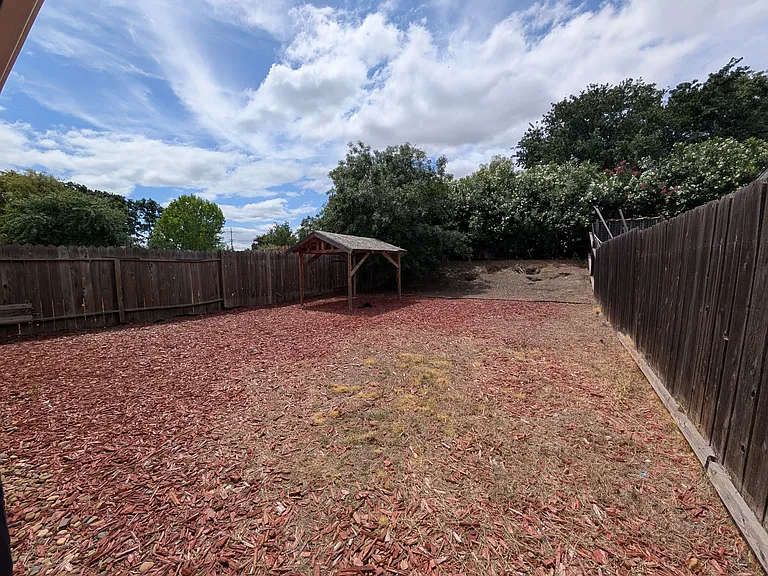 9227 Kelley Dr — Photo 26