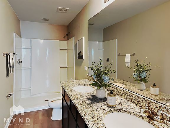 4th image of 785 Henley Ct #3B-2Ba-1436Sqft
