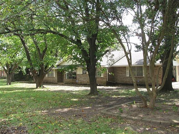 2nd image of 107 Silverwood Dr
