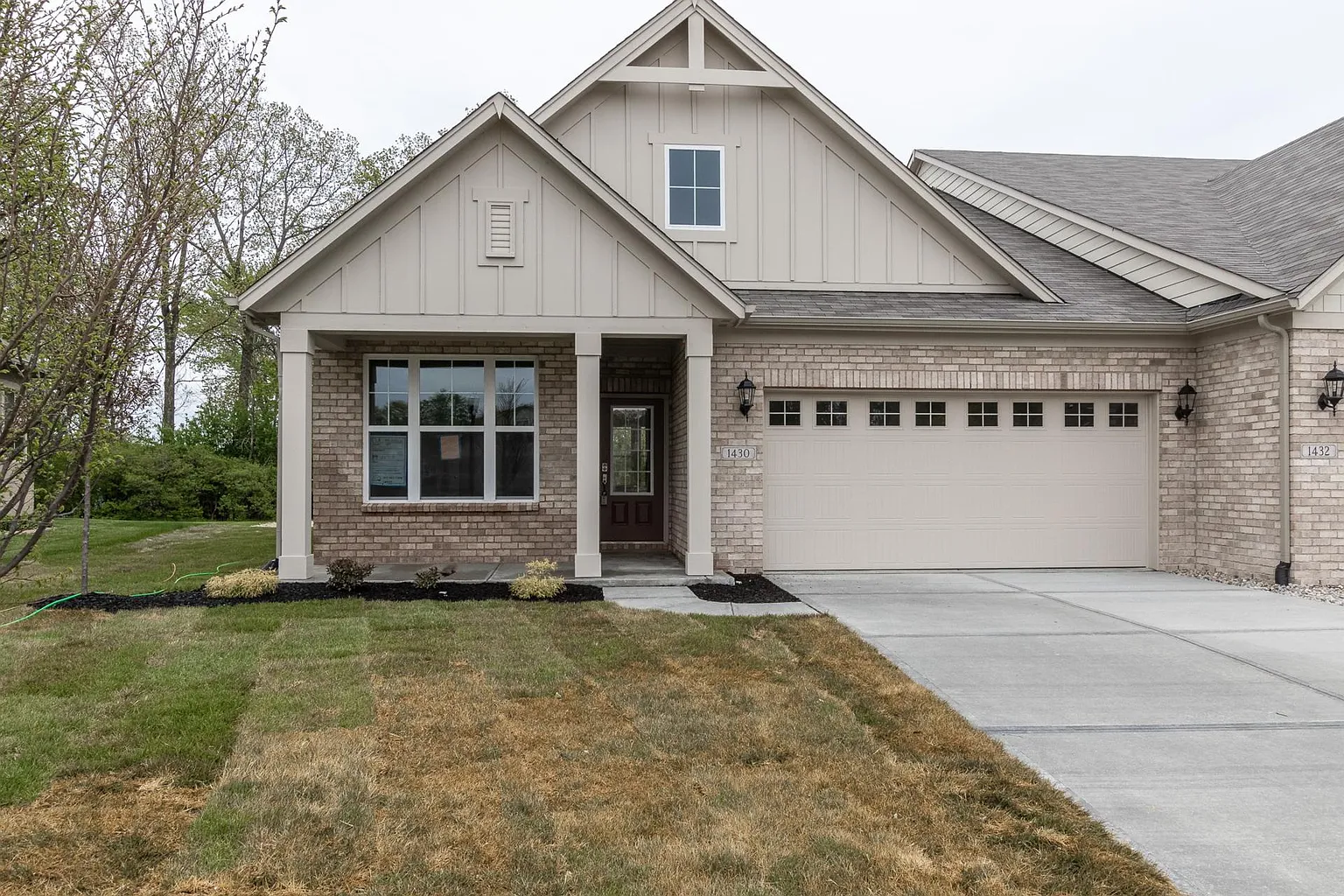 1430 Hideaway Cir photo 1