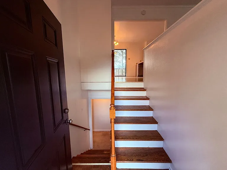 120 Flagg Ct — Photo 15