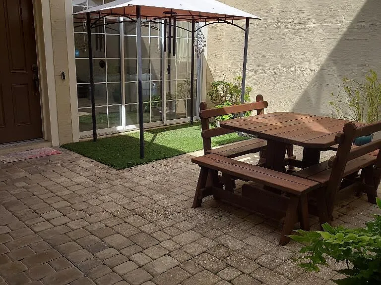 539 Hedgewood Dr — Photo 24