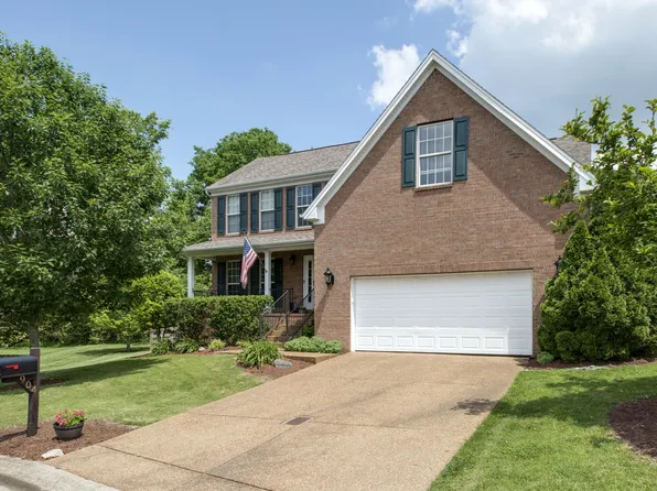 904 Buckskin Ct, Nashville, TN 37221