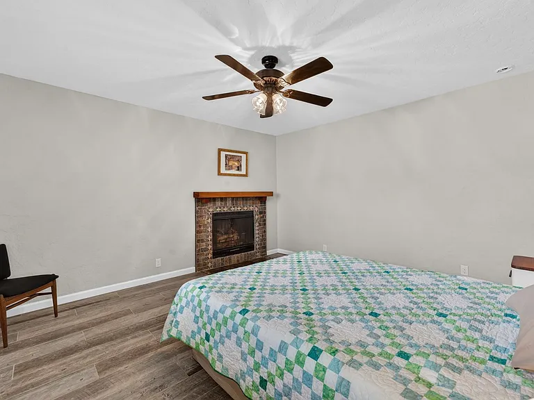 420 Colusa Pl — Photo 34