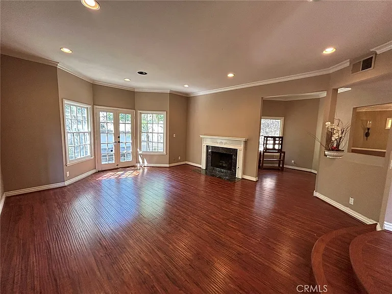 300 S Timken Rd — Photo 8