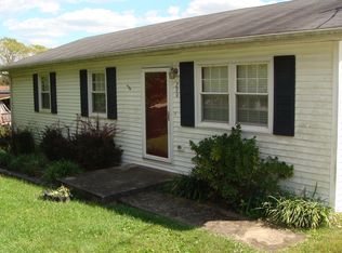 290 Bell Farm Rd, Jeffersonville, KY 40337